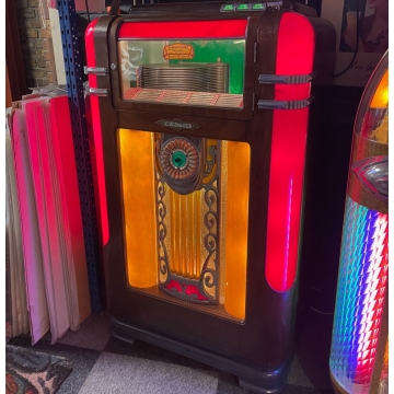 Wurlitzer 600 Jukebox 1938-39 - Working Art deco